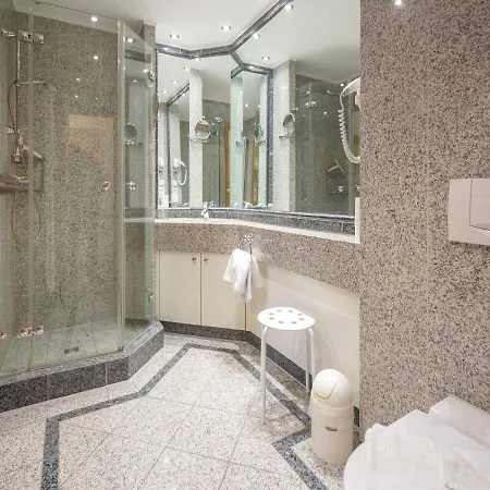 Apartment Komfortplus Mit 1 Schlafzimmer Und Balkon Im Obergeschoss 254 Binz